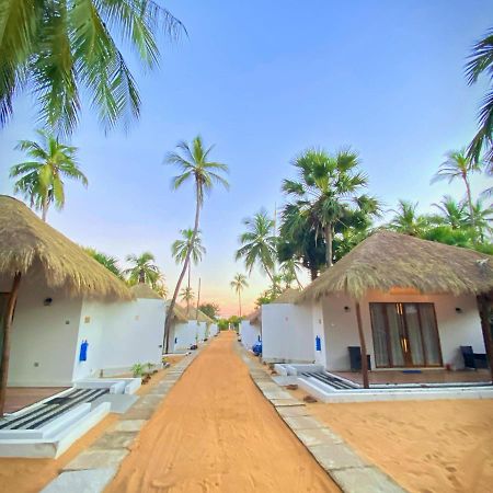 The Blue Lagoon Resort Kalpitiya Exterior foto