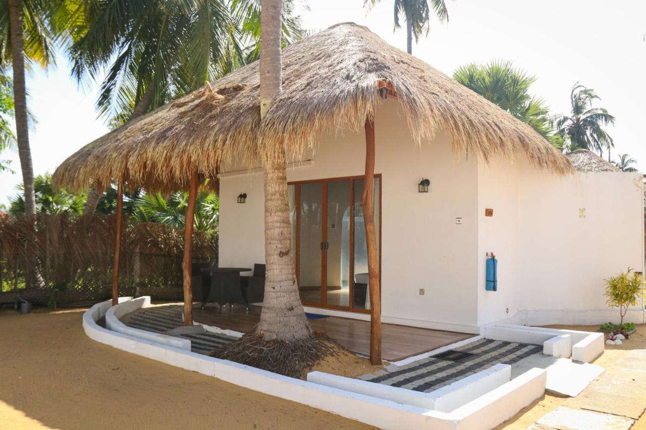 The Blue Lagoon Resort Kalpitiya Exterior foto