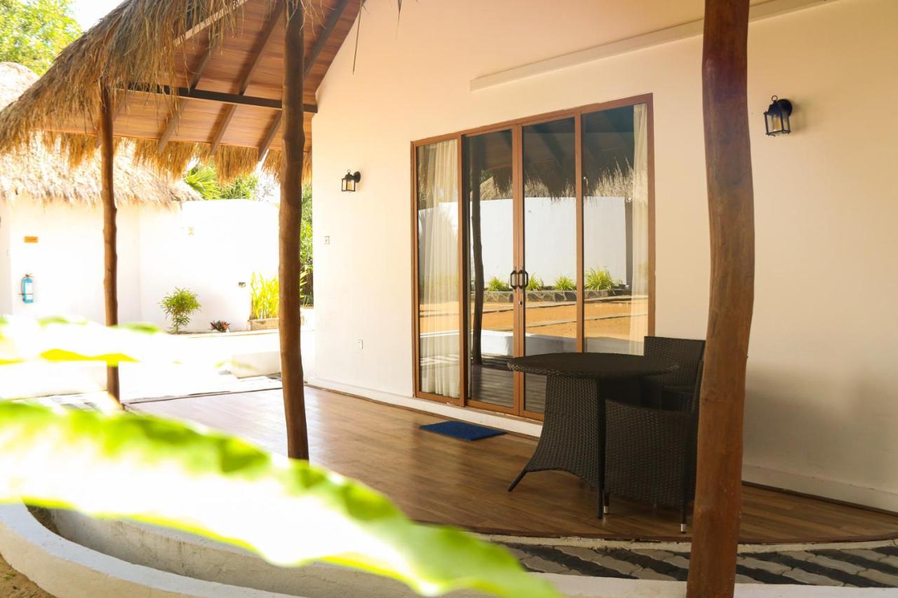 The Blue Lagoon Resort Kalpitiya Exterior foto